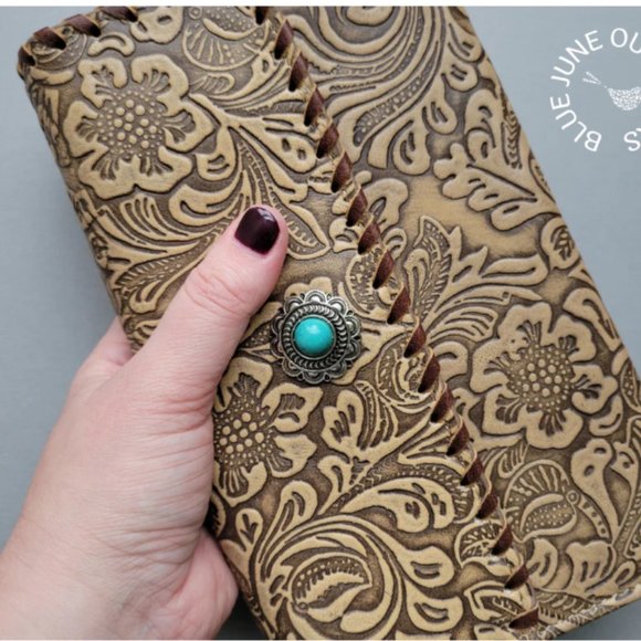 Hand Tooled Leather Wallet by Myra Bag - Picture 4 of 6